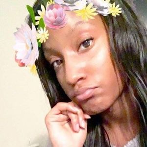 Meet your Posher, Danazia